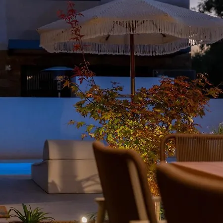 Sithoniars Luxury Three Floors With Private Pool & Garden Villa