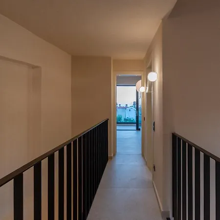 Villa Sithoniars Luxury Three Floors With Private Pool & Garden *