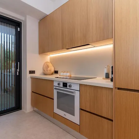 Sithoniars Luxury Three Floors With Private Pool & Garden Nikiti (Sithonia)