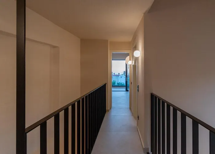 Villa Sithoniars Luxury Three Floors With Private Pool & Garden *