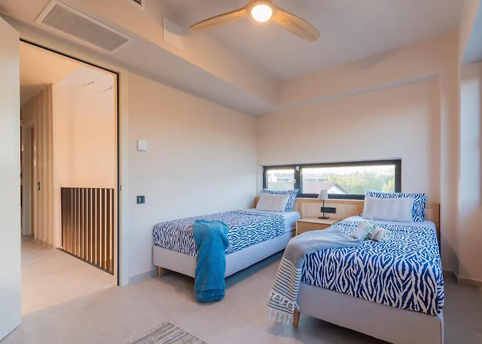 Sithoniars Luxury Three Floors With Private Pool & Garden Villa Nikiti (Sithonia)