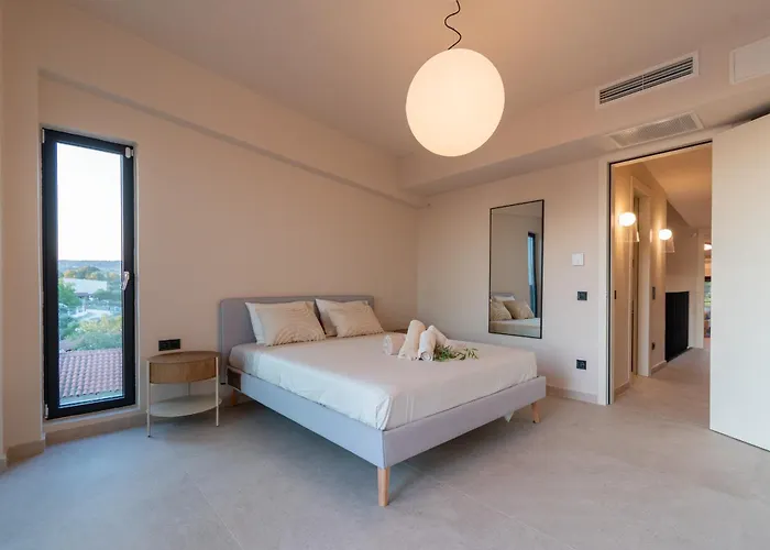 Sithoniars Luxury Three Floors With Private Pool & Garden Villa