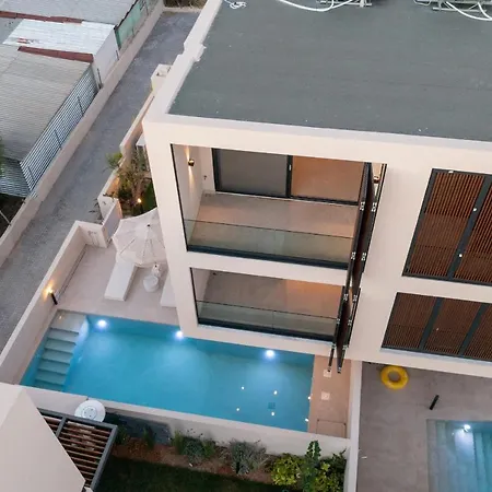 Sithoniars Luxury Three Floors With Private Pool & Garden