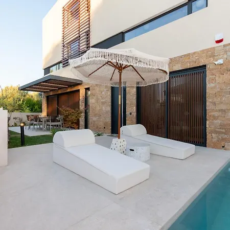 Sithoniars Luxury Three Floors With Private Pool & Garden Villa *