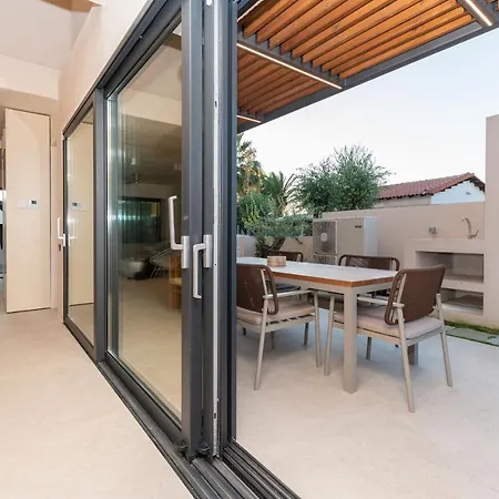 Villa Sithoniars Luxury Three Floors With Private Pool & Garden Nikiti (Sithonia)