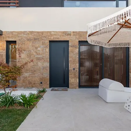 Sithoniars Luxury Three Floors With Private Pool & Garden *