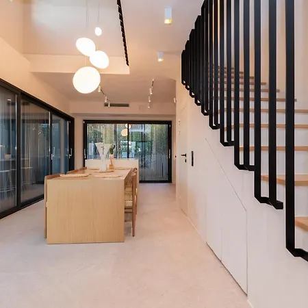 Villa Sithoniars Luxury Three Floors With Private Pool & Garden *