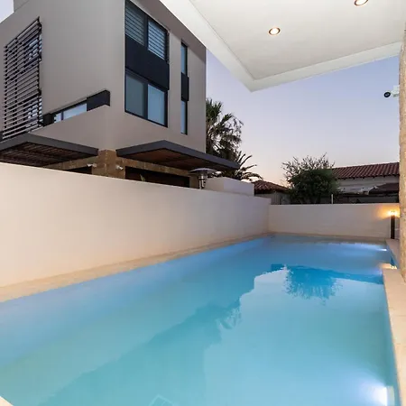 Villa Sithoniars Luxury Three Floors With Private Pool & Garden Nikiti (Sithonia)