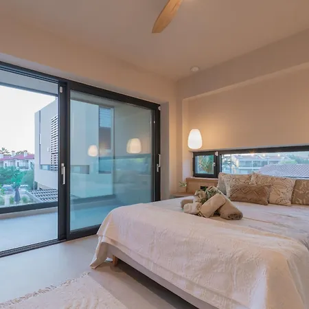 Villa Sithoniars Luxury Three Floors With Private Pool & Garden