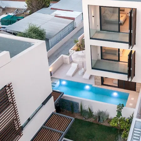 Sithoniars Luxury Three Floors With Private Pool & Garden *