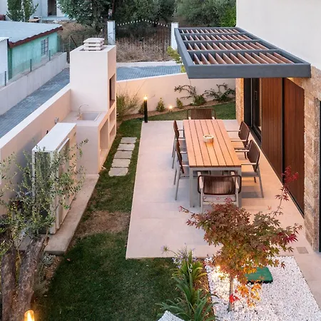 Villa Sithoniars Luxury Three Floors With Private Pool & Garden