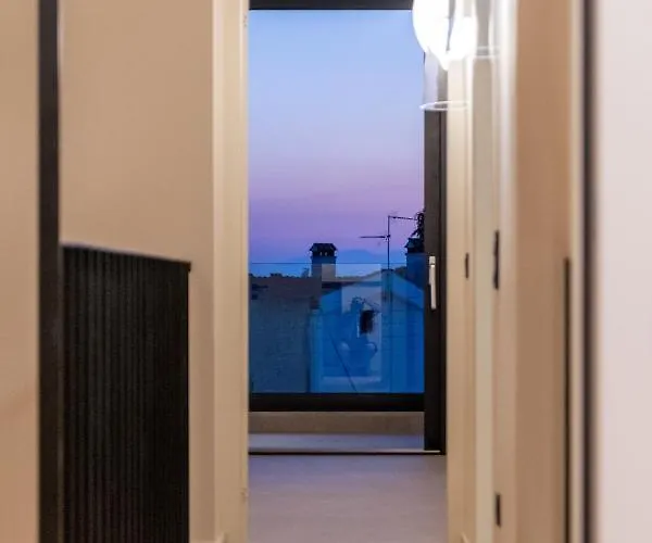 Villa Sithoniars Luxury Three Floors With Private Pool & Garden