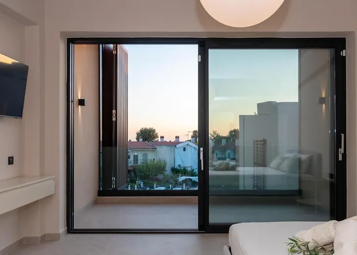 Sithoniars Luxury Three Floors With Private Pool & Garden * Nikiti (Sithonia)