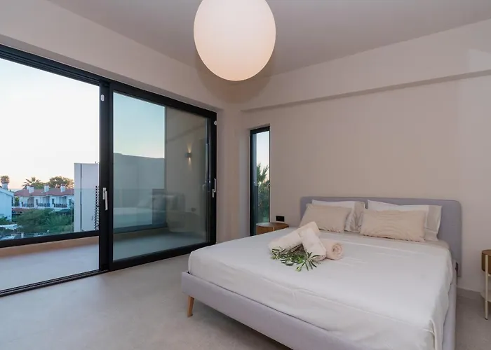 Sithoniars Luxury Three Floors With Private Pool & Garden * Nikiti (Sithonia)