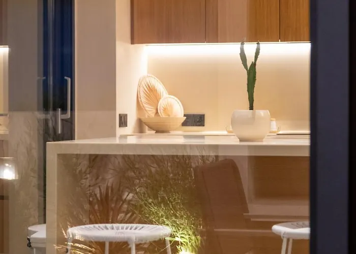 Villa Sithoniars Luxury Three Floors With Private Pool & Garden *