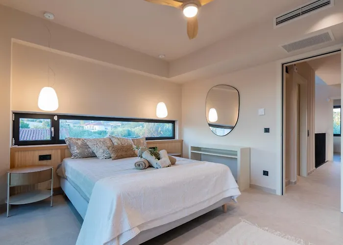 Sithoniars Luxury Three Floors With Private Pool & Garden Villa